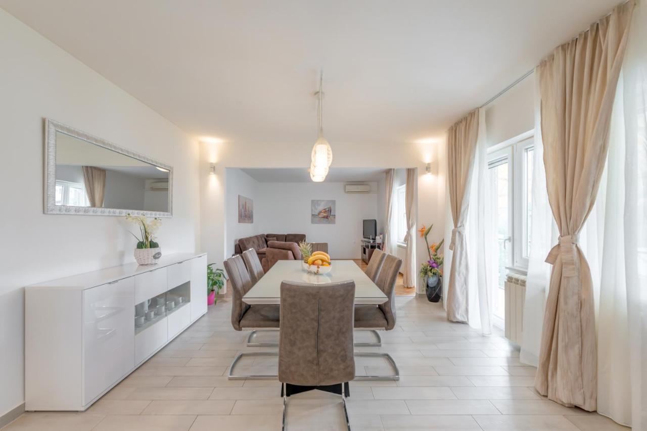 Apartments By The Sea Slatine, Ciovo - 11047 Exterior photo