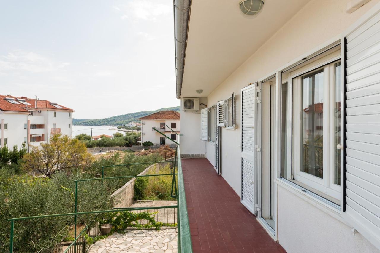 Apartments By The Sea Slatine, Ciovo - 11047 Exterior photo