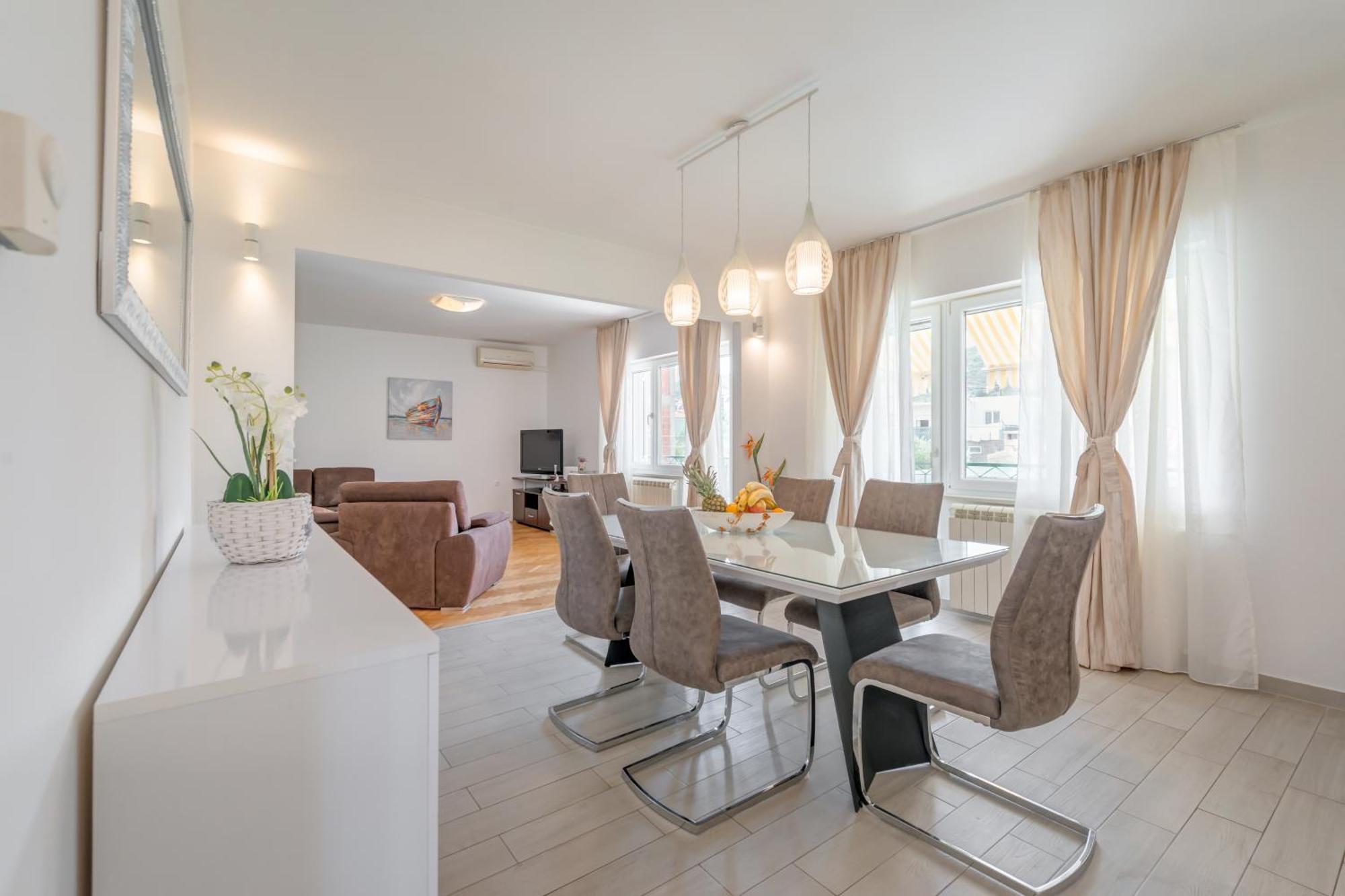 Apartments By The Sea Slatine, Ciovo - 11047 Room photo